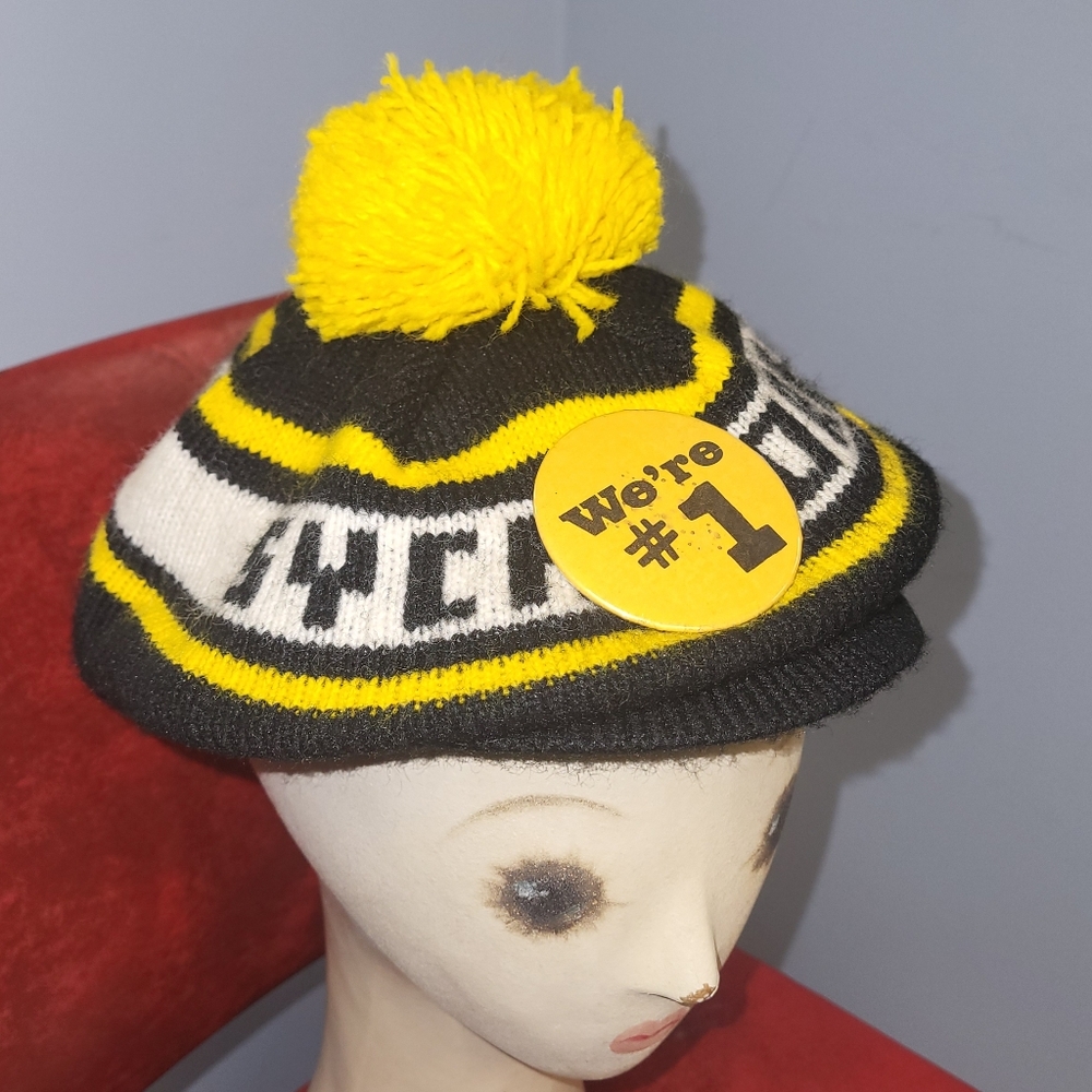Vintage Beanie Newsie Pom Pom Hat Sycamore vtg knit cap with #1 pin